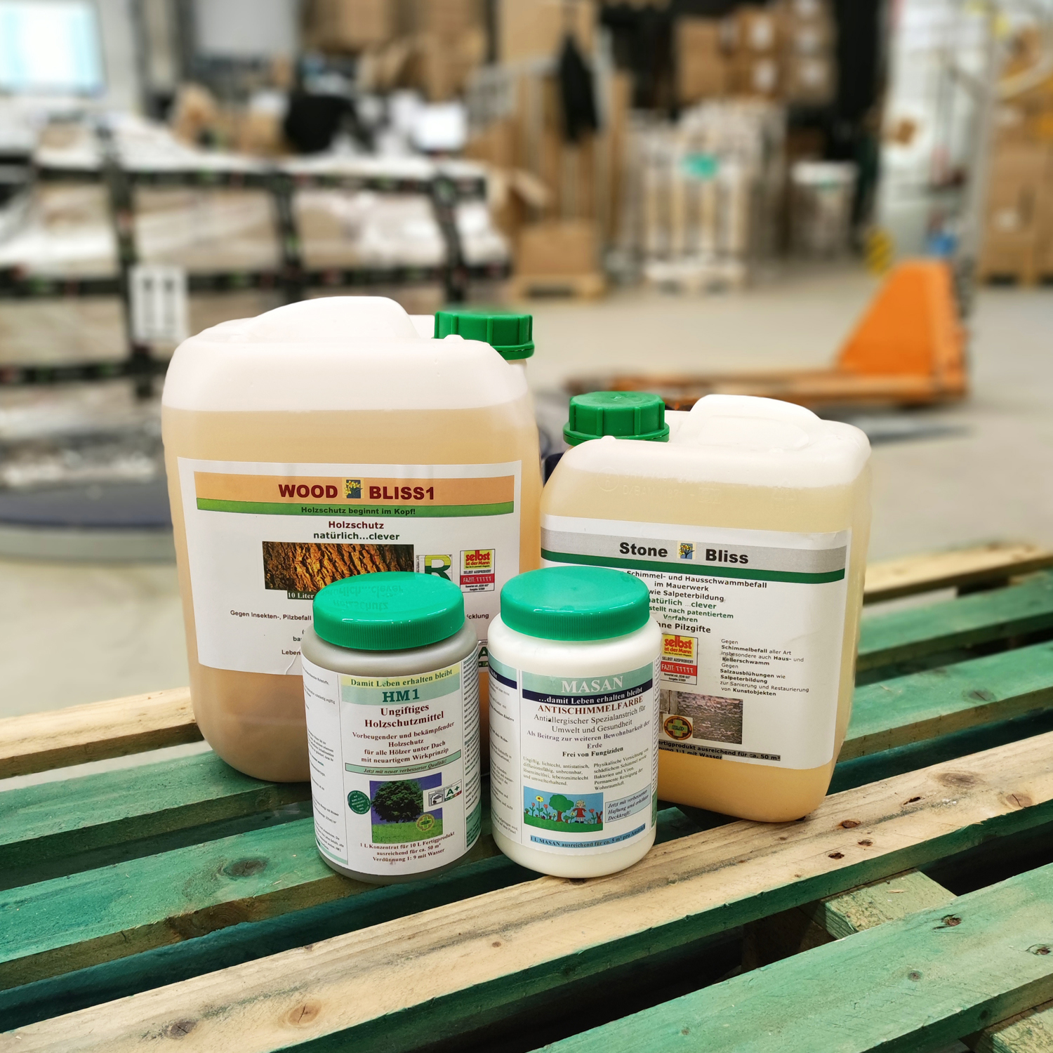 Verschiedene MASID- Produkte für Holzschutz, Mauerschutz, Mauerwerksanierung.